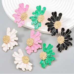 🔅🆕🔅 BoHo Pink White Black Green Daisy Flower Earrings✨